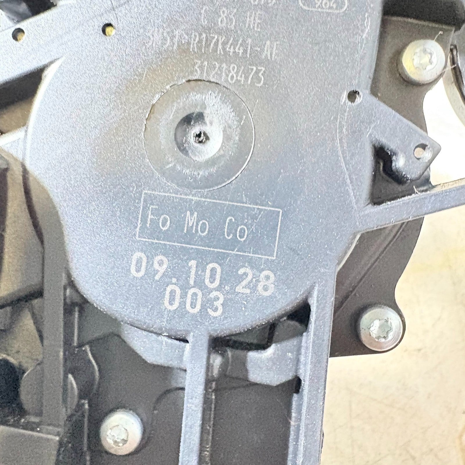 VOLVO V50 2004-2012 REAR TAILGATE BOOT WINDOW WIPER MOTOR 31218473