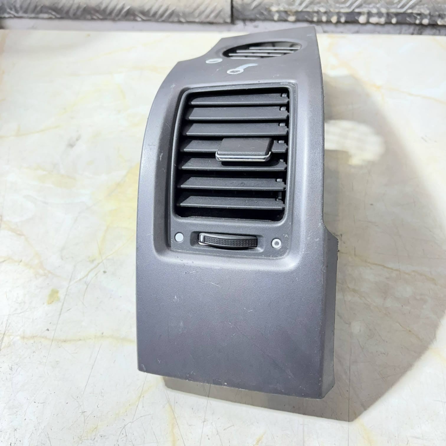 HONDA CR-V MK3 Air Vent Passenger Front 77620-SWA-2004-(NSF)