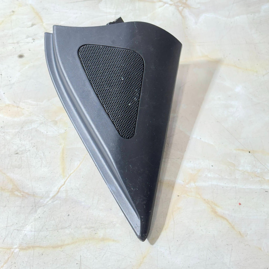 Hyundai Santa Fe CM 2006-2012 Front Left Door Tweeter Speaker Trim 87651-2B010