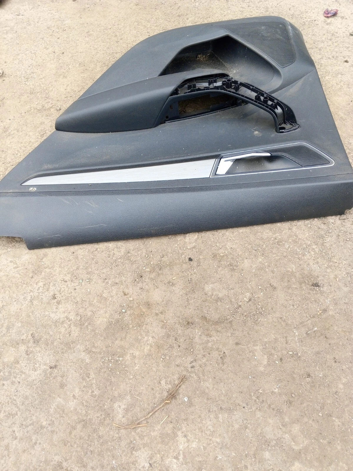 2021 SKODA KAROQ SE TSI MK1 5DRS ESTATE REAR RIGHT SIDE DOOR CARD