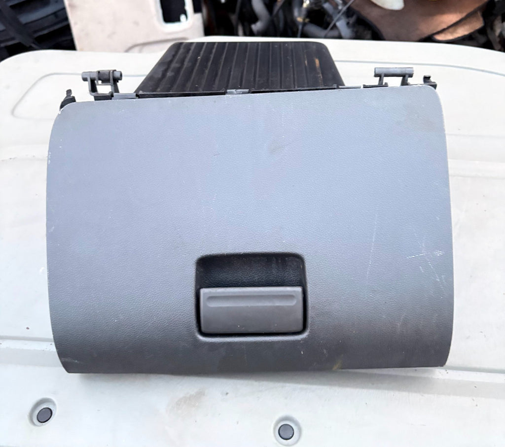 Ford Focus Mk2 C307 2004-2011 Glovebox Glove Box Complete Dashboard Storage