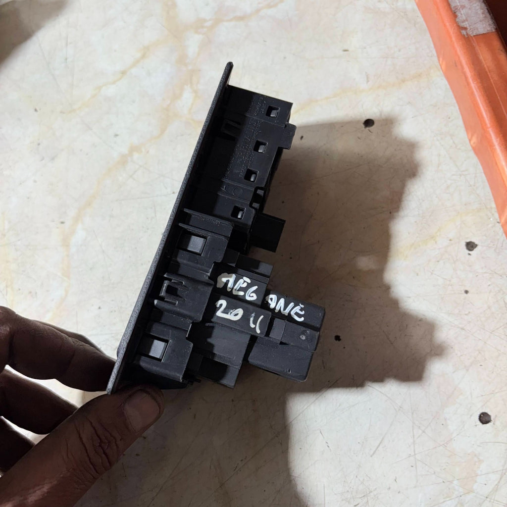 RENAULT MEGANE MK3 2008-2016 FRONT HEADLIGHT LEVEL ADJUSTMENT CONTROL SWITCH