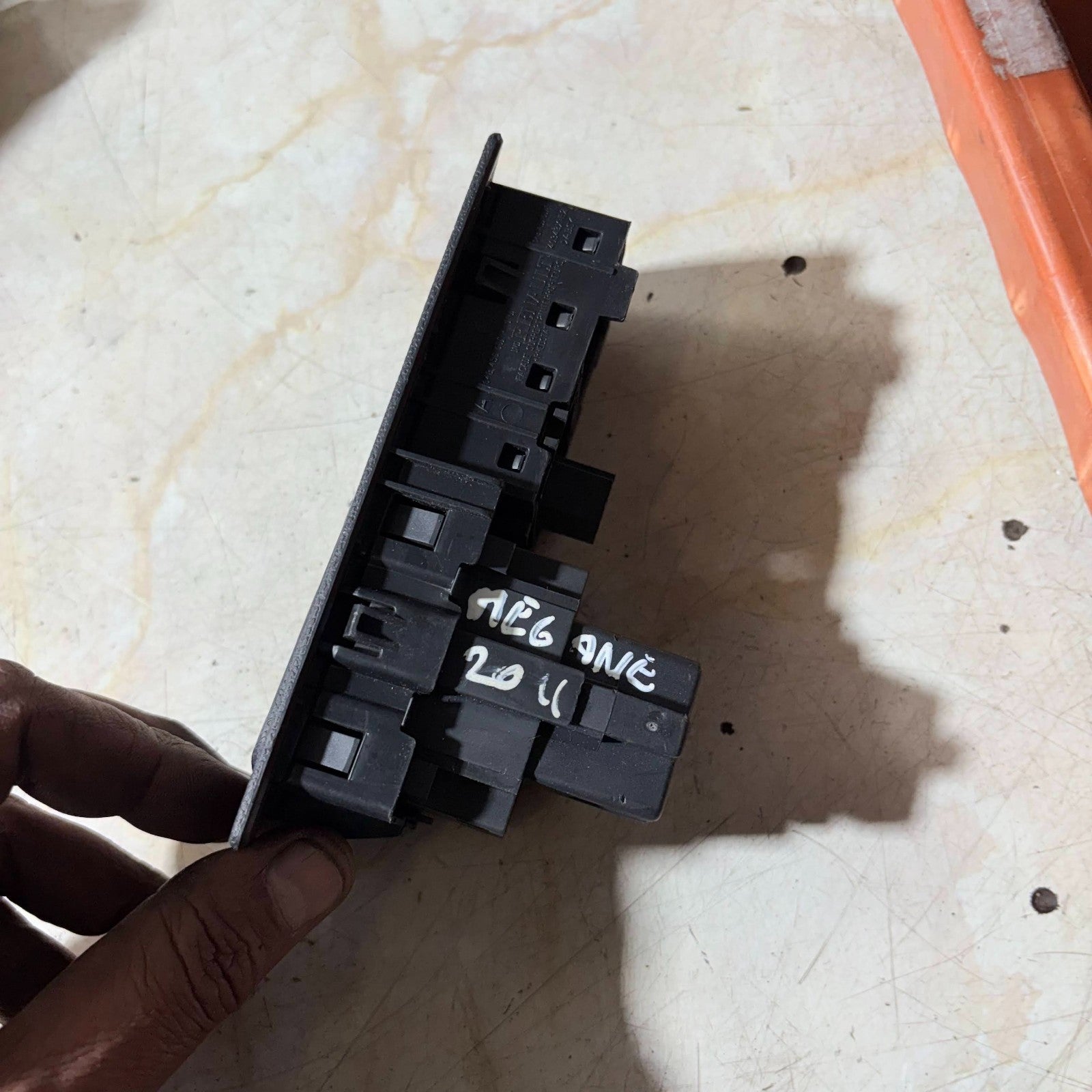 RENAULT MEGANE MK3 2008-2016 FRONT HEADLIGHT LEVEL ADJUSTMENT CONTROL SWITCH