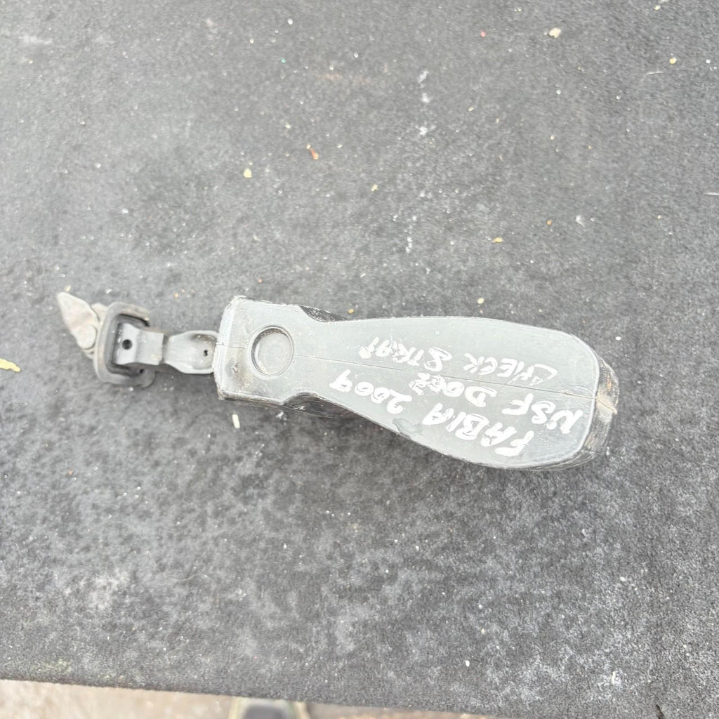 SKODA FABIA PASSENGER SIDE LEFT Front NSF CHECK STRAP 2009 GENUINE OEM