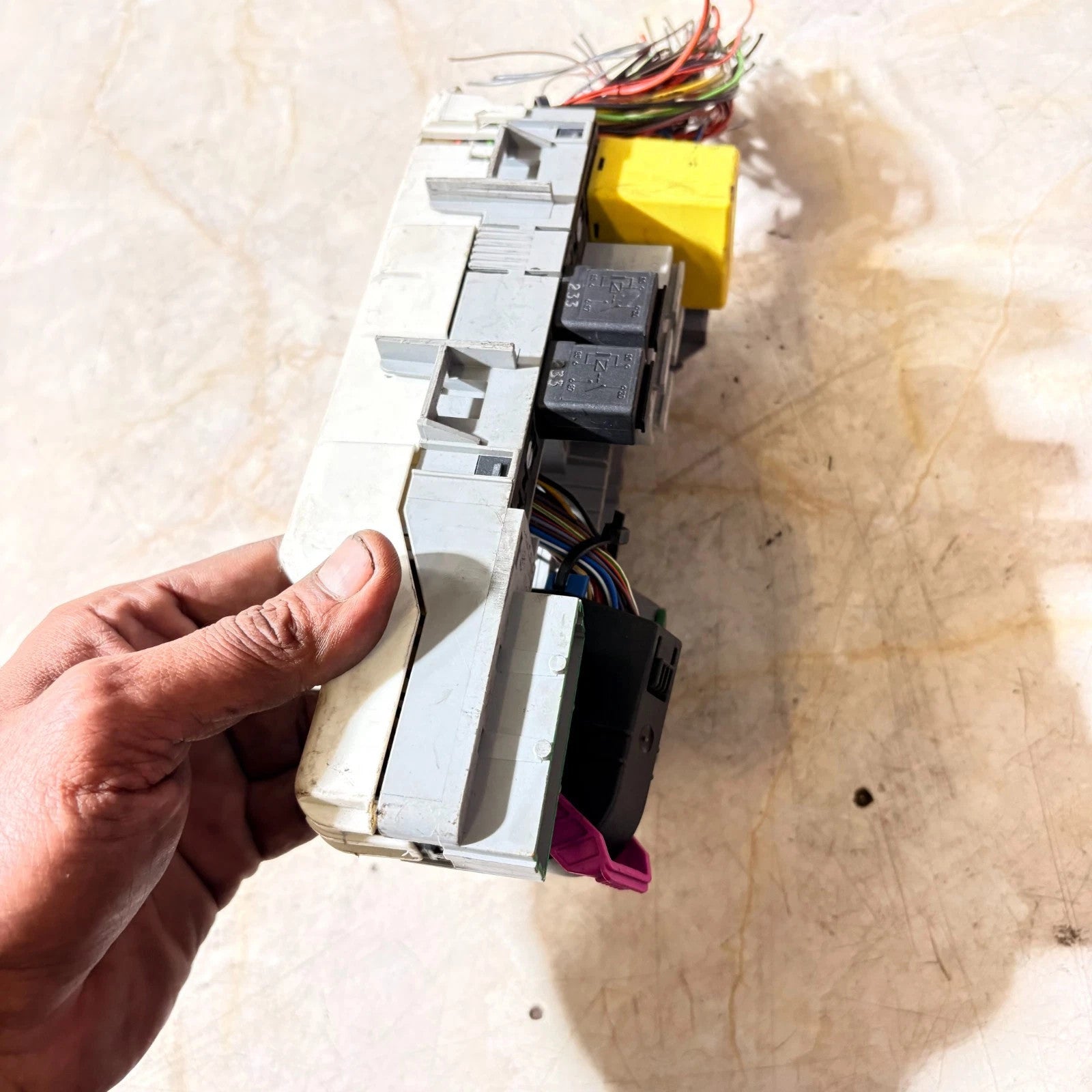 Vauxhall Combo C Mk2 Van 01-11 Fuse Box / Relay Junction Box