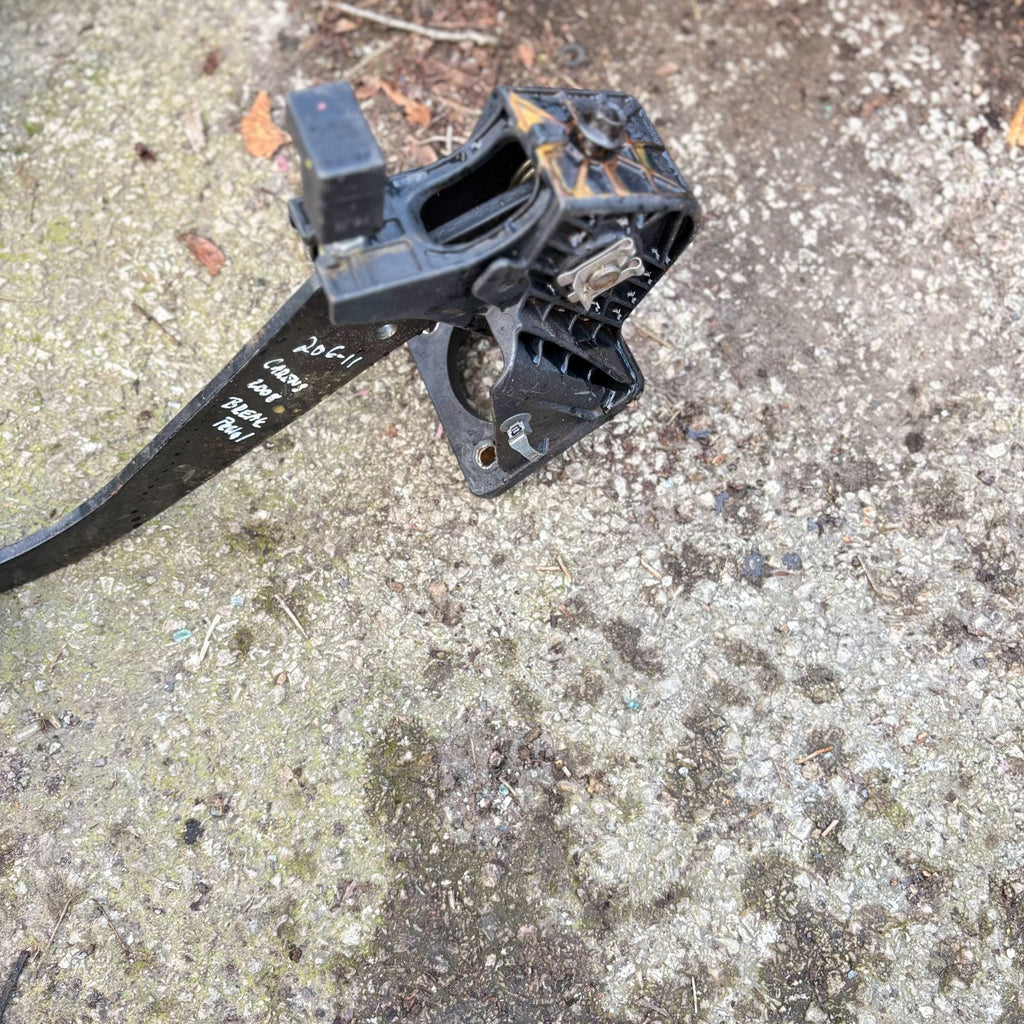 KIA CARENS 2008 Accelerator Pedal