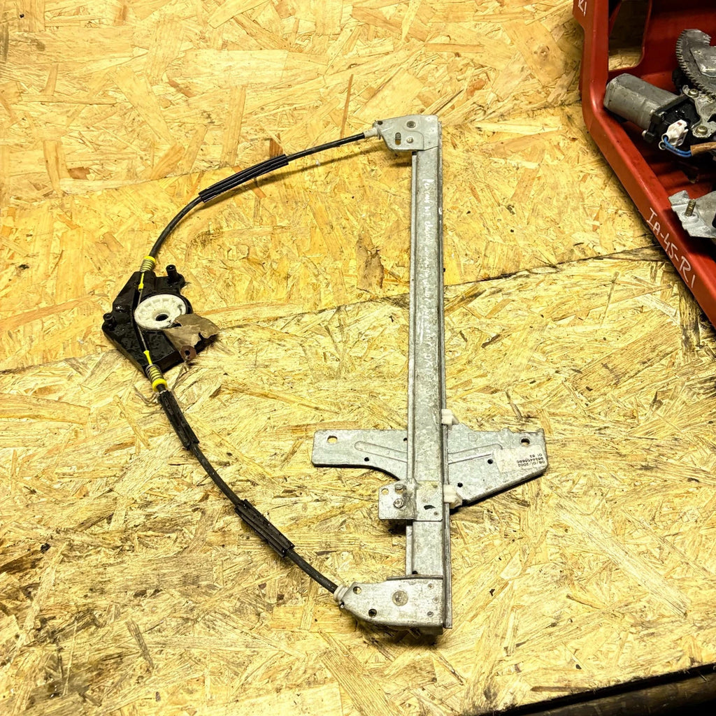 Peugeot 307 5 Door 2001-2009 Front Right Window Regulator No Motor 9634455880