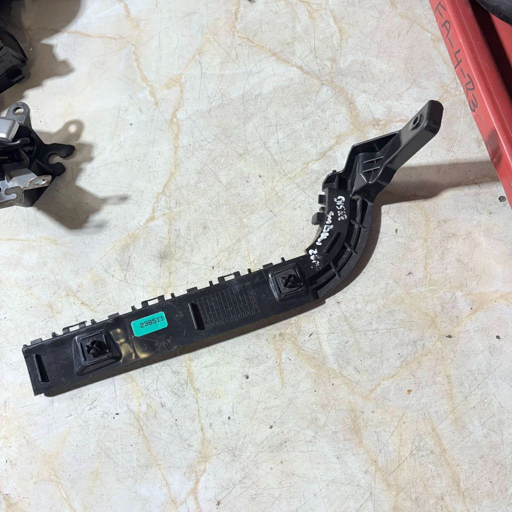 Suzuki Grand Vitara Rear Right Bumper Retainer Support Holder Bracket RH
