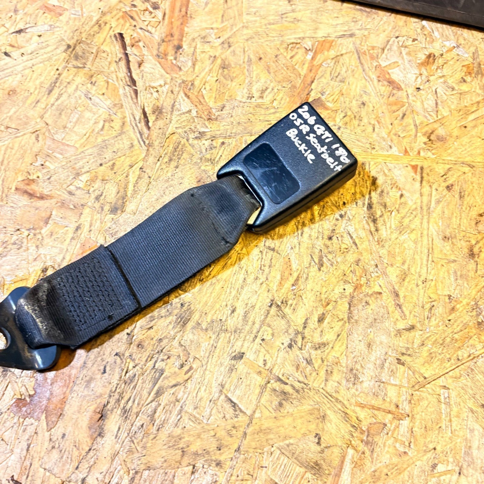 Peugeot 206 MK1 2003-2006 GTi 180 Rear Offside Right Seatbelt Receiver 8973