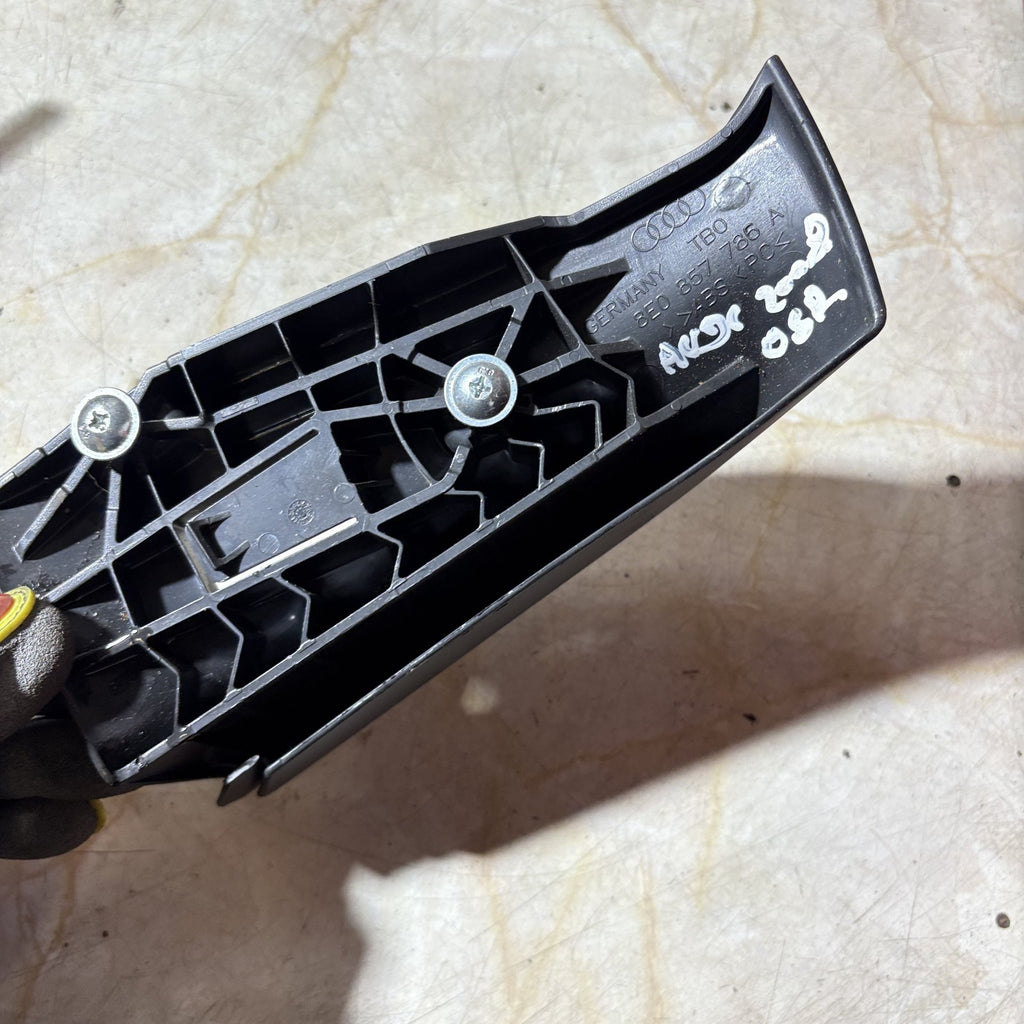 AUDI 2002-2008 SALOON REAR DRIVER SEAT BELT TRIM GUIDE 8E0857786A