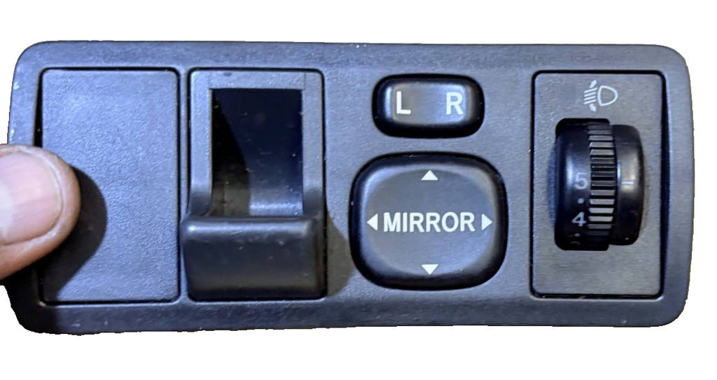 TOYOTA COROLLA 2003-2008 E120 ELECTRIC MIRROR SWITCH PANEL-183574 777663