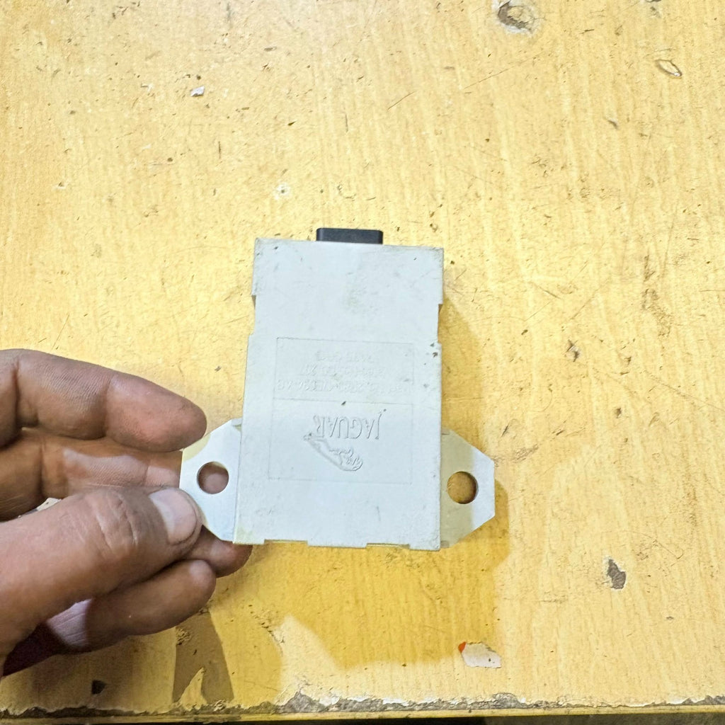 2007 Jaguar X-Type Central Body Control Module 2R83-17E694-AB