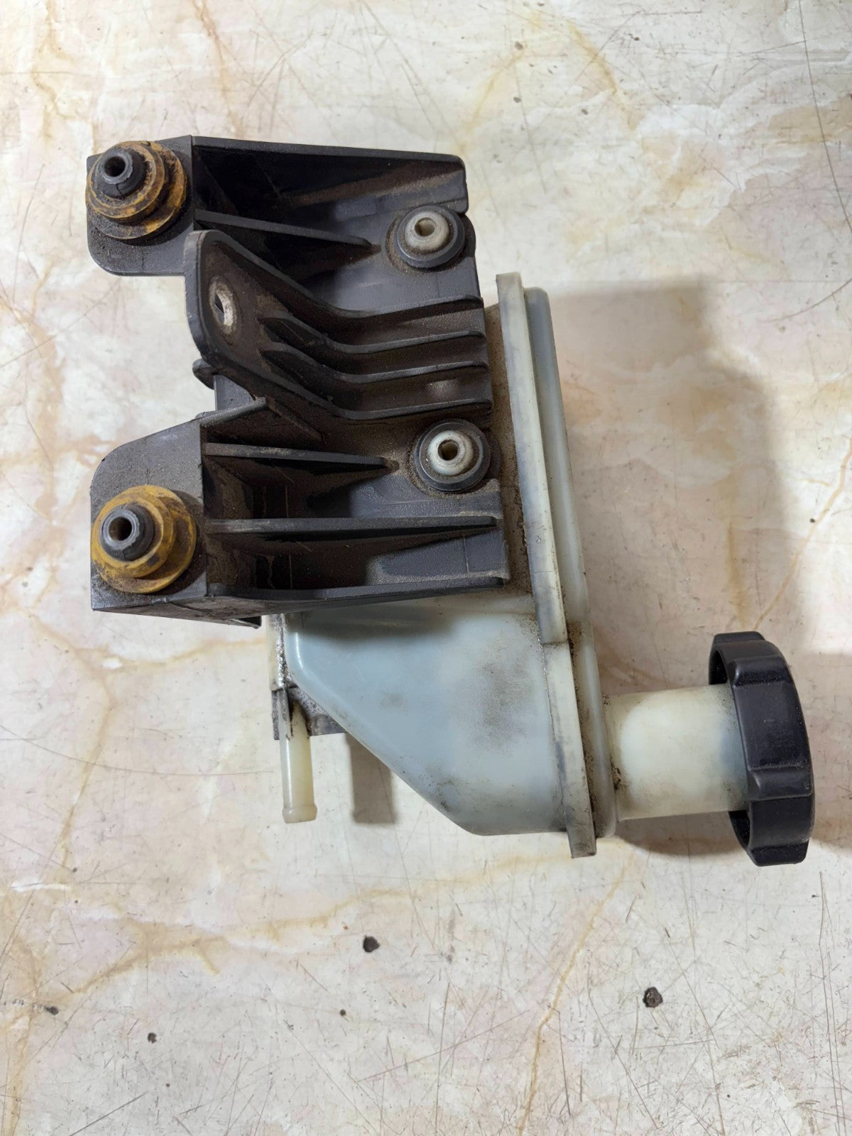 FORD CONNECT MK1 BRAKE FLUID RESERVOIR BOTTLE 2002-2013