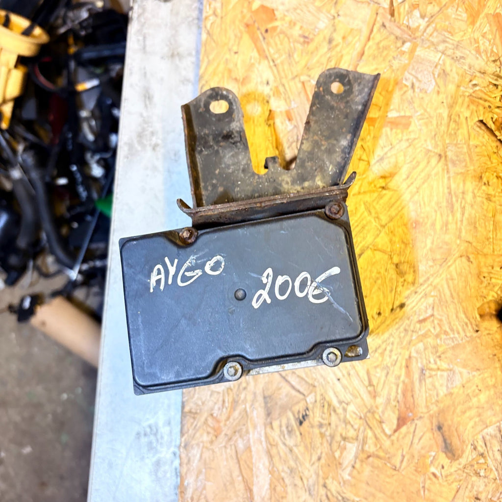 Toyota Aygo 1.0 2005-2014 ABS Pump & Control Module 44510-0H010
