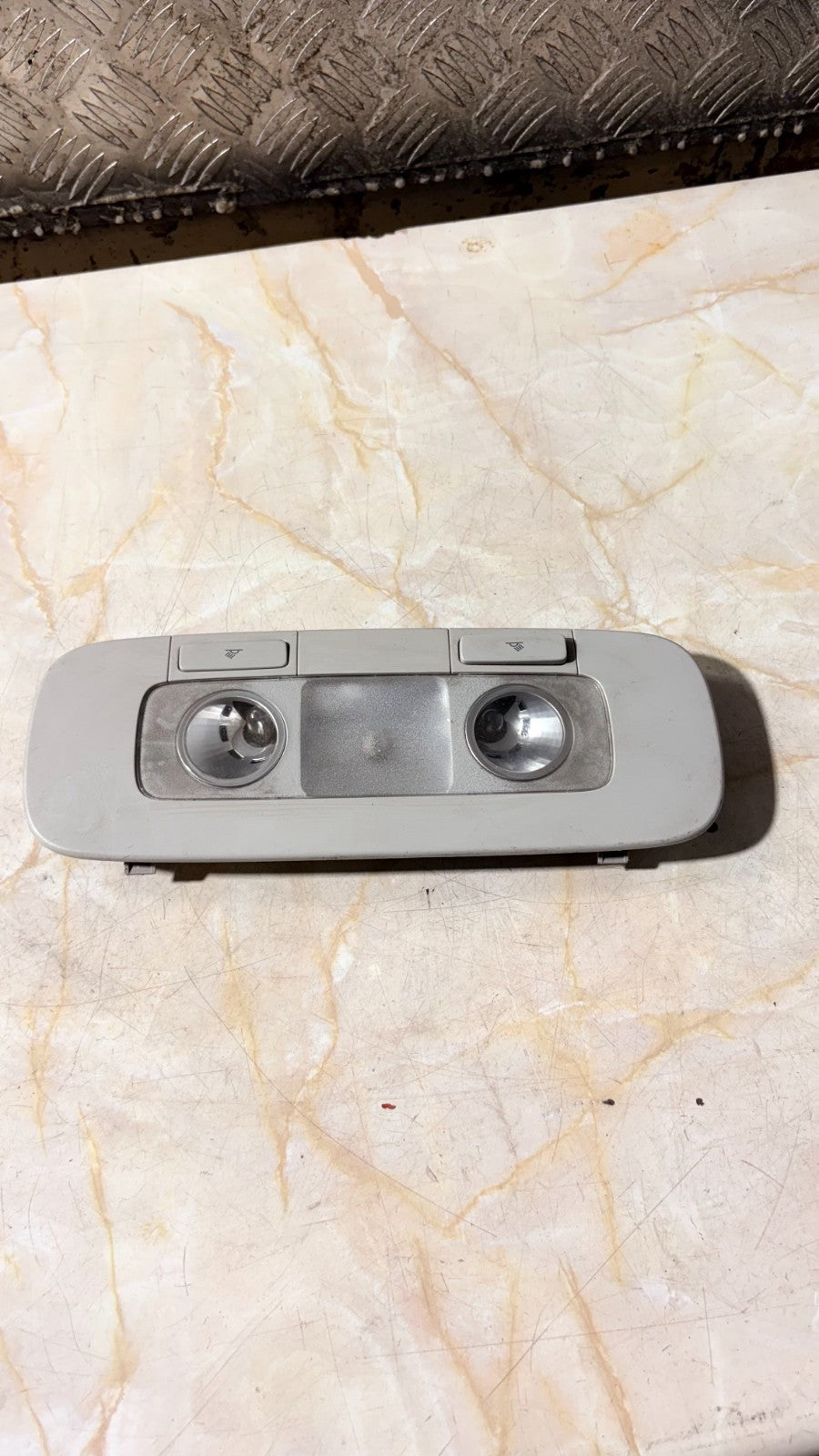 VOLKSWAGEN GOLF GT 2007 INTERIOR LIGHT MIDDLE REAR 1KO947-291