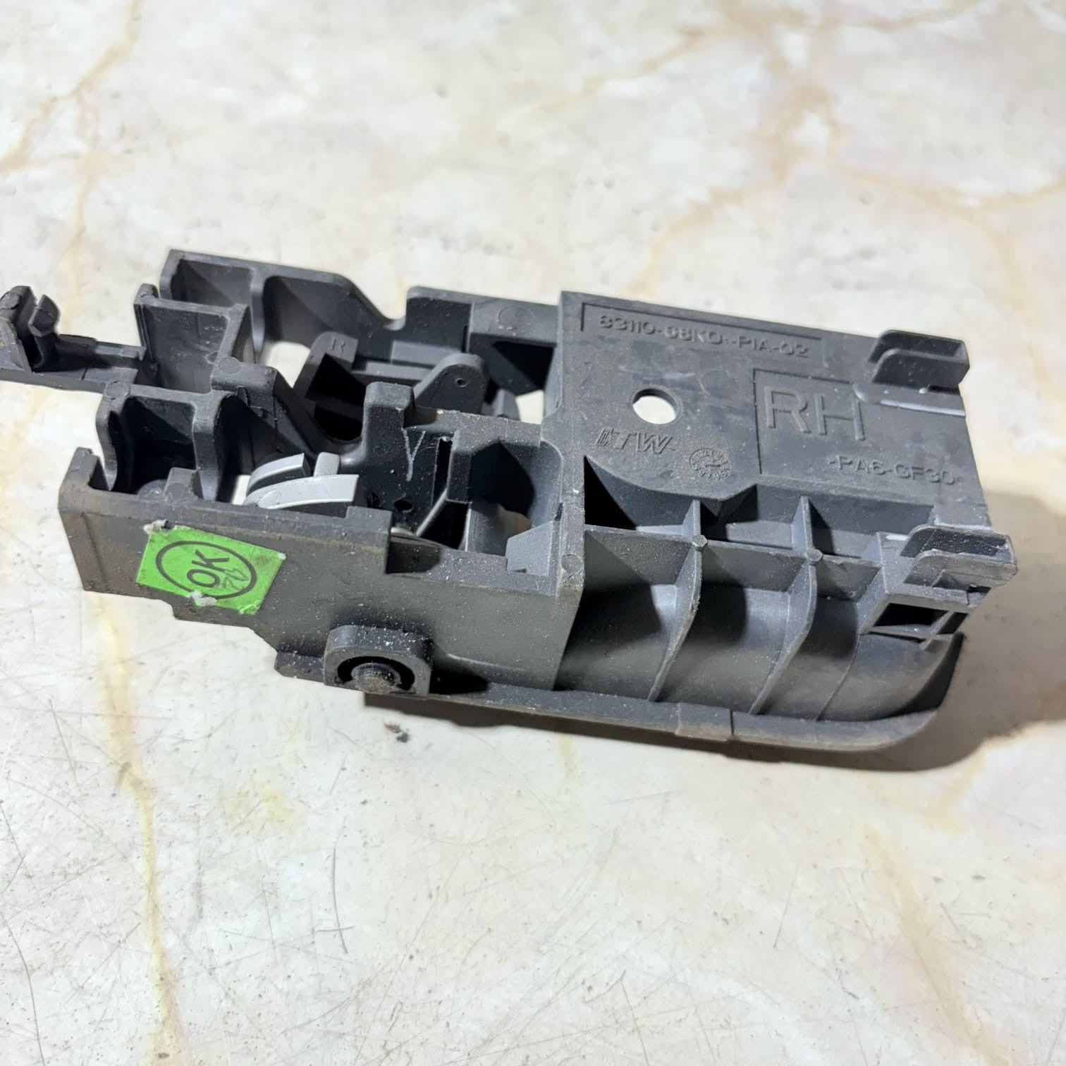 SUZUKI ALTO MK5 INTERIOR DOOR HANDLE DRIVER REAR 83110-68K0 2015 🌟