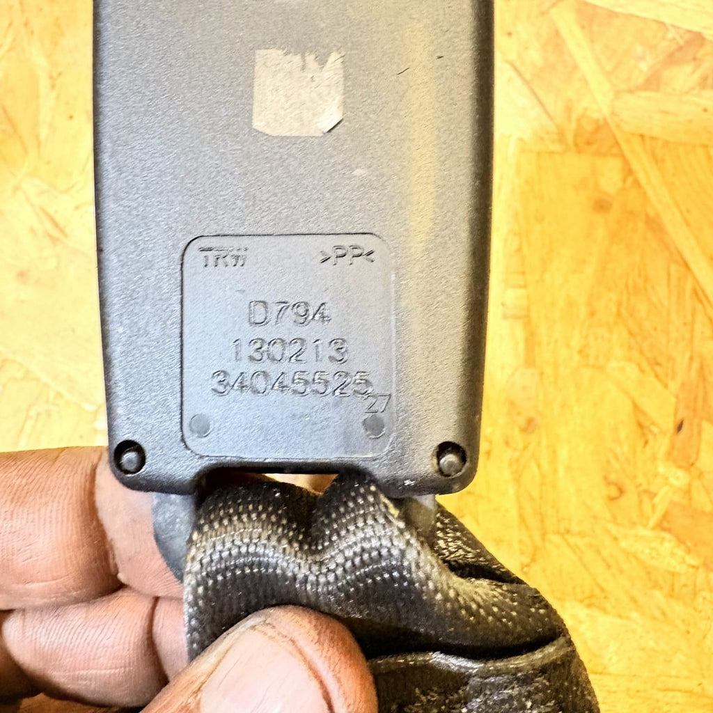 FIAT 500 2013 SEAT BELT BUCKLE PASSENGER REAR SIDE 34045525