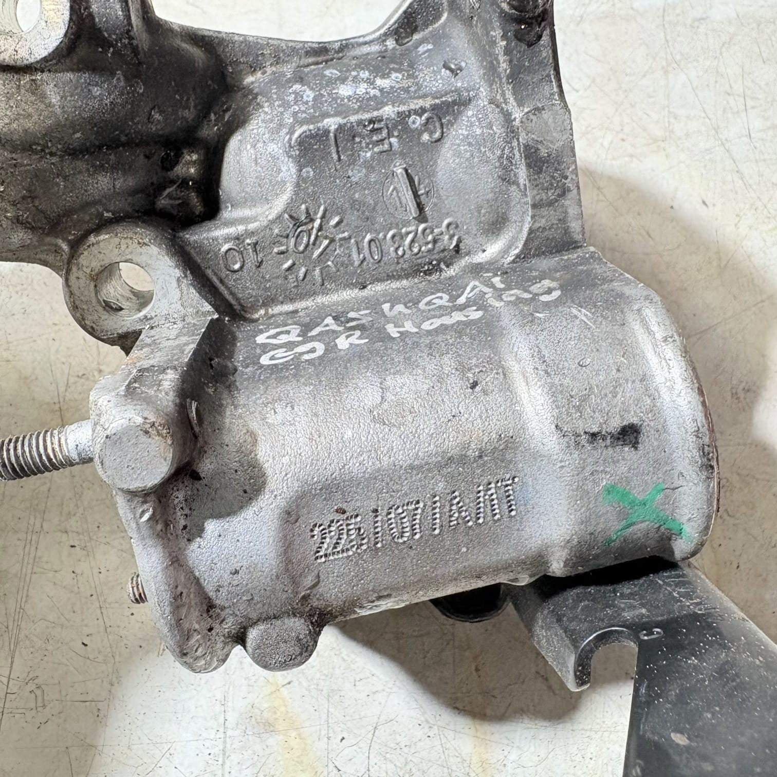 NISSAN QASHQAI TEKNA 1.5 DCI EGR VALVE COOLER HOUSING BRACKET FLANG 3-52301