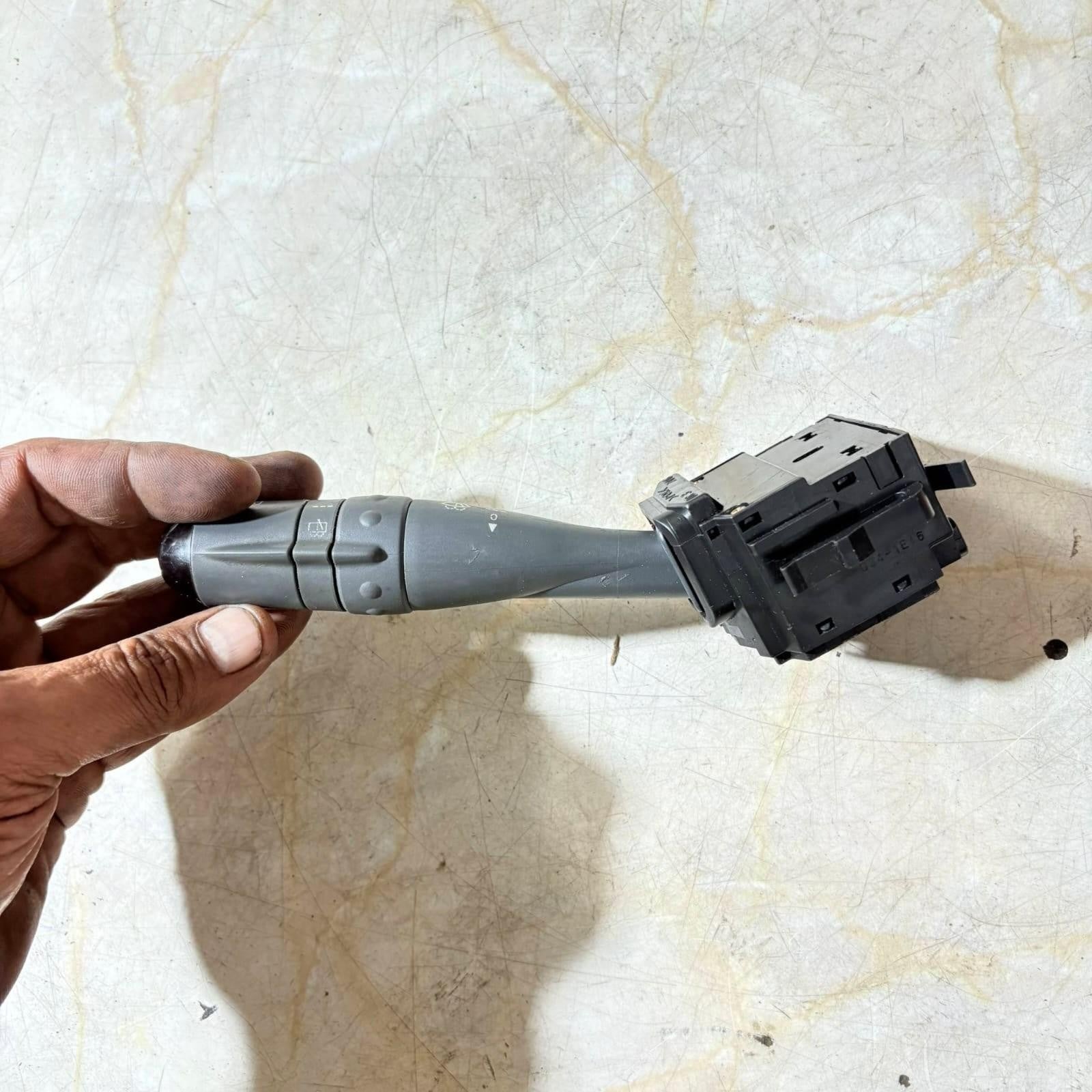 Smart Fortwo 2002-2007 SWITCH WIPER 17D714