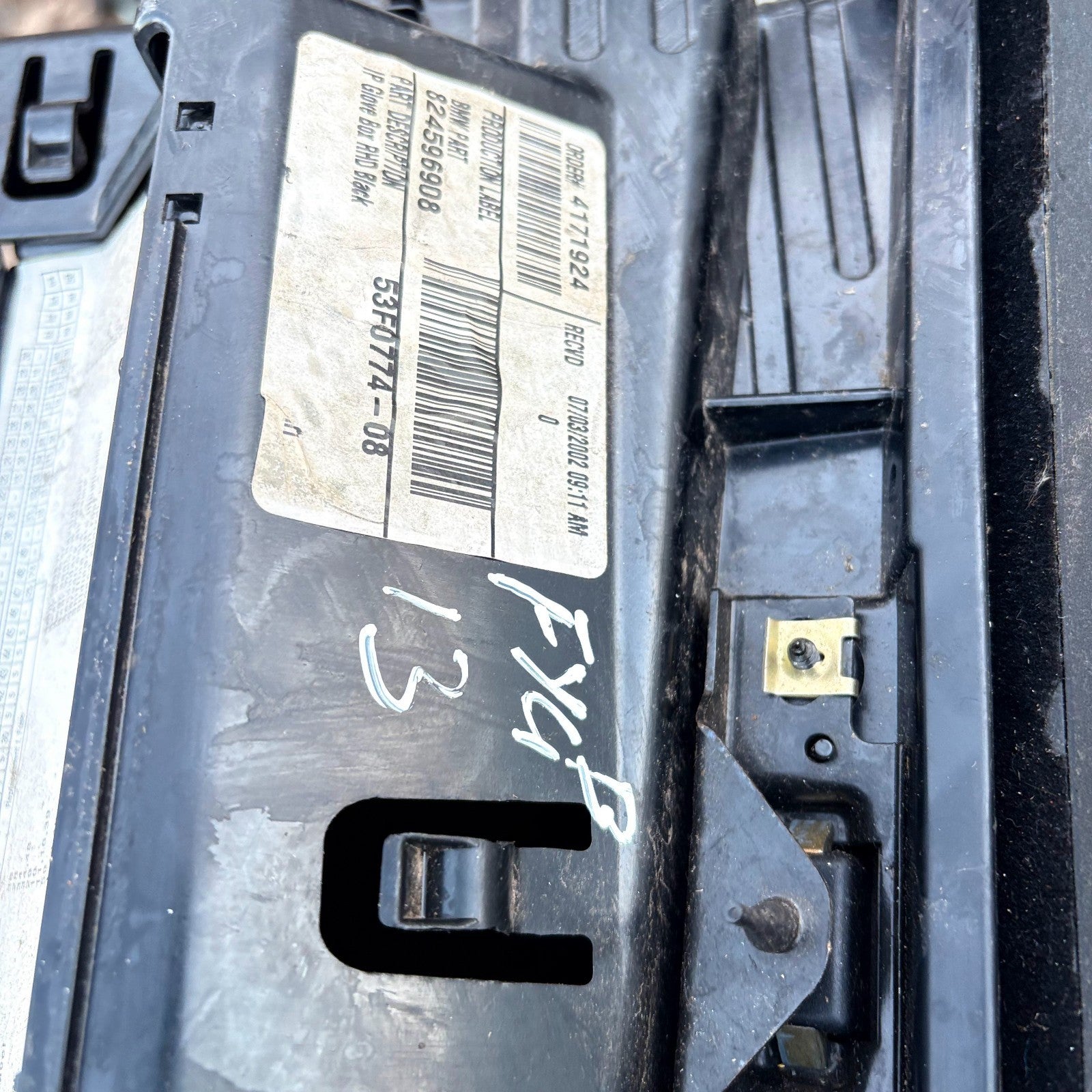 BMW X5 E53 Dashboard Glovebox Assembly Storage Compartment 824596908 00-03