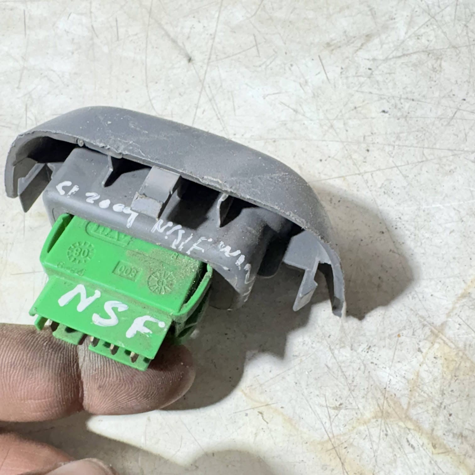 CITROEN C1 MK1 WINDOW SWITCH 74232-0H010 5DR PASSENGER FRONT 2009