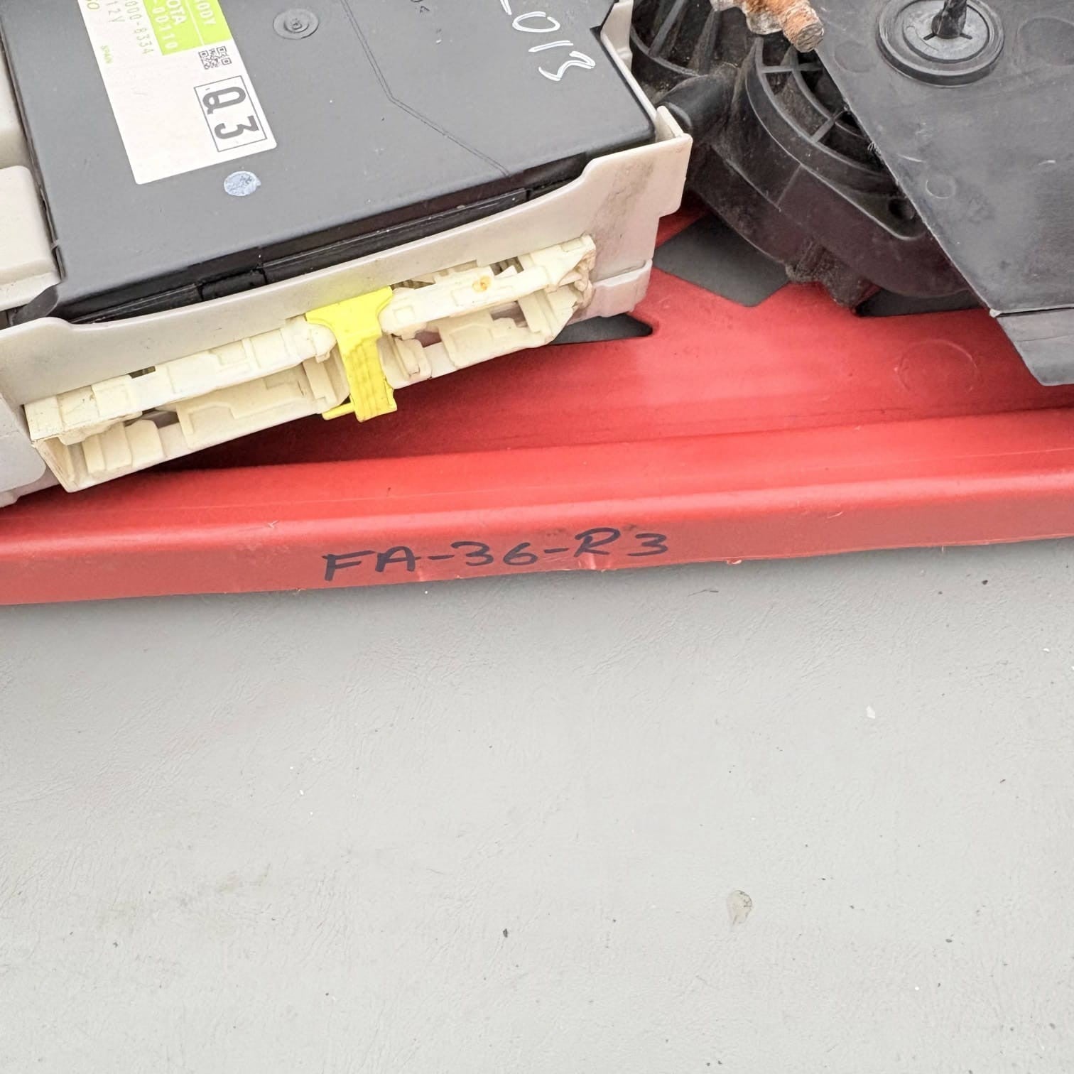 SEAT Ibiza FR 2016 Dashboard Fuse Box Interior Fuse Panel Wiring Loom RHD