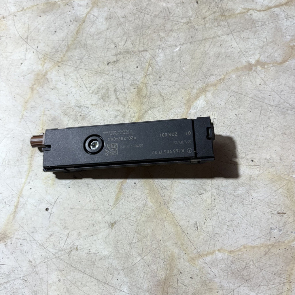 Mercedes AMG W205 W176 W166 Antenna Amplifier Noise Filter Antenna 1669051702