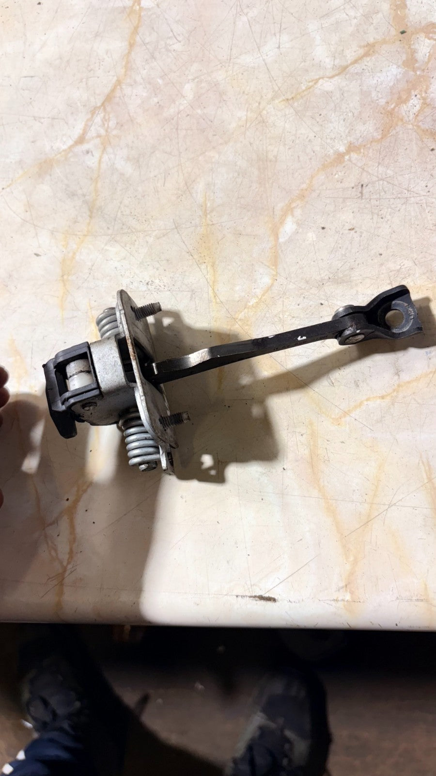 CITROEN C4 2001 PASSENGER FRONT LEFT DOOR CHECK STRAP