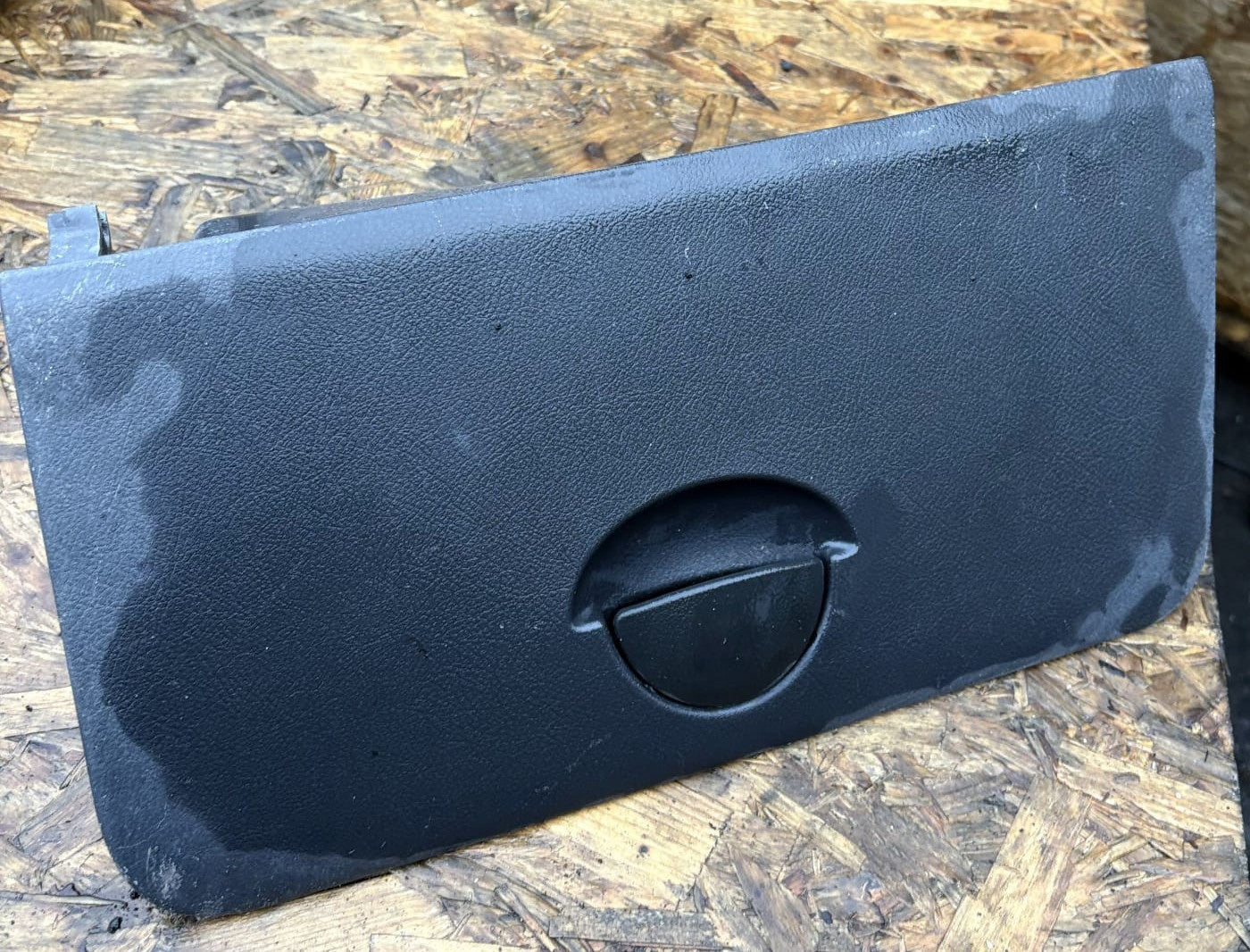 Chevrolet Kalos T200 2003-2008 Glove Box Compartment Black Dashboard Storage