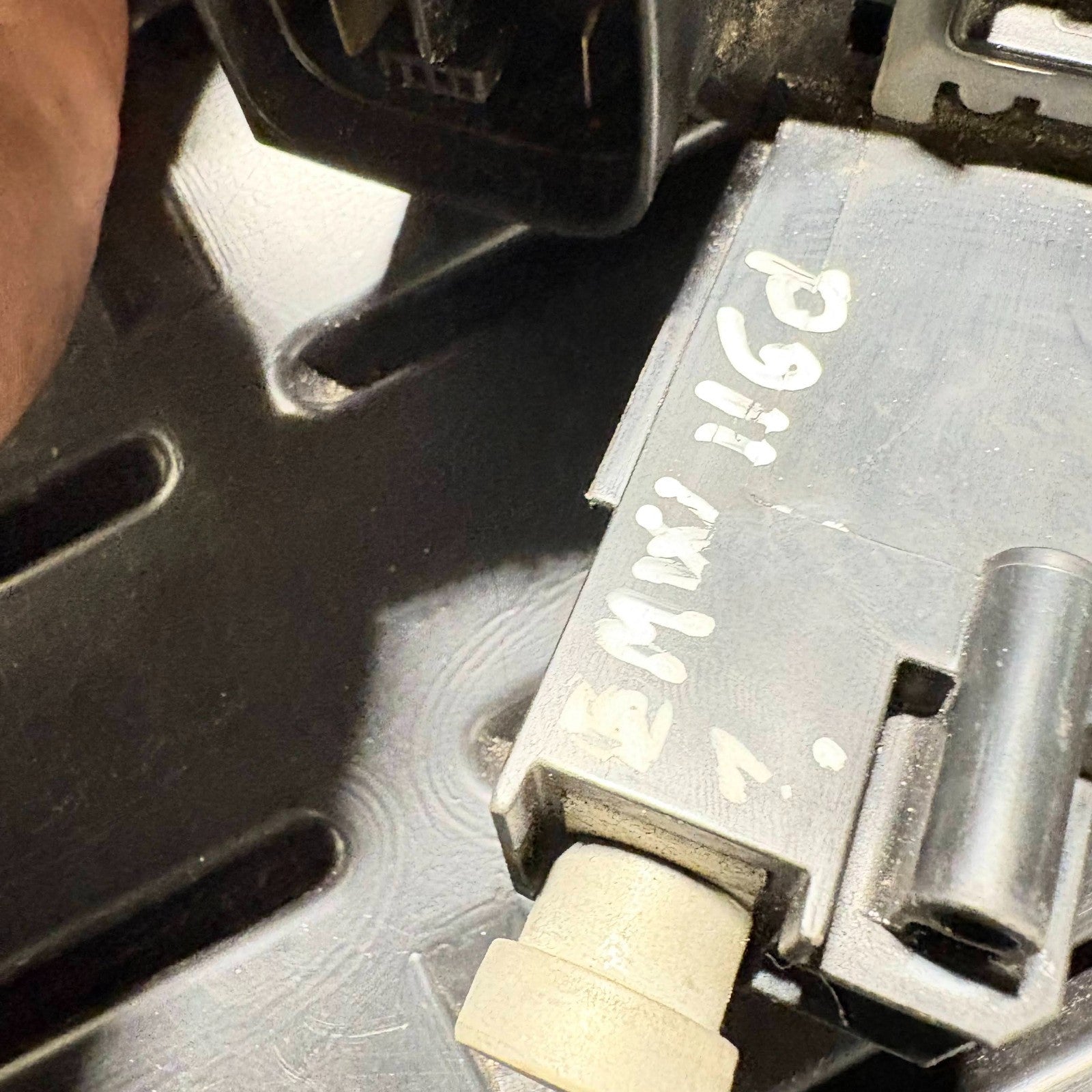 BMW Power Distributor Module 6806701 61146806701 F20 F21 F22 F30 F31 F32 F34
