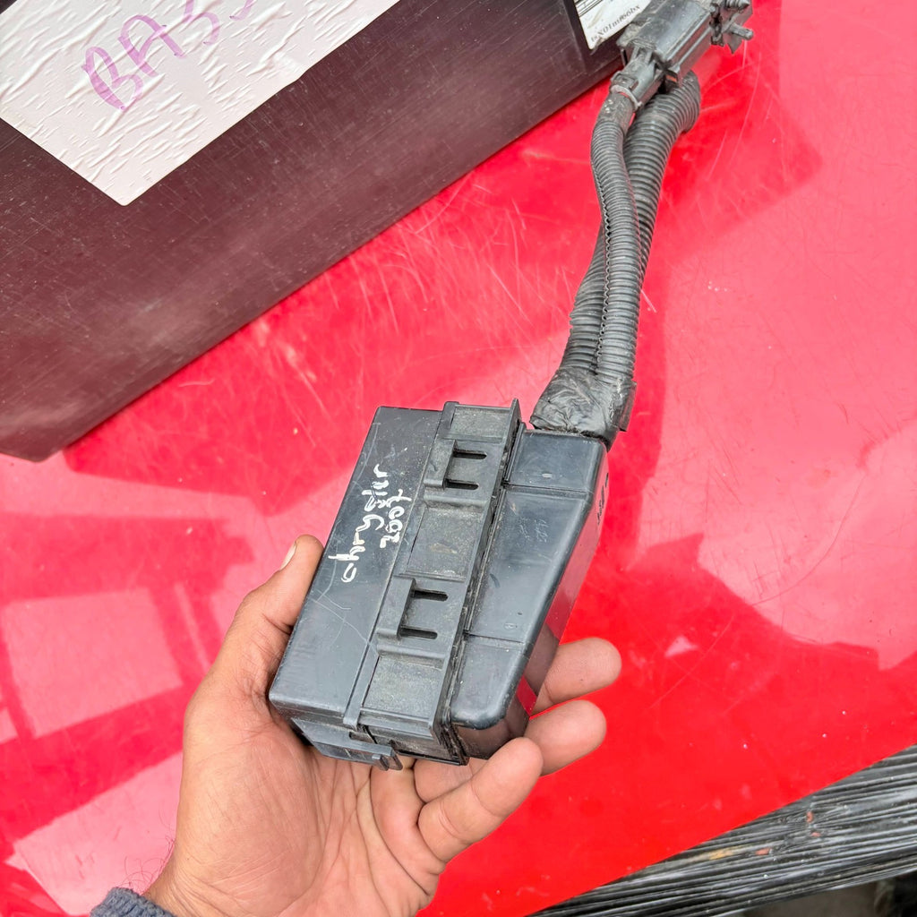 Chrysler 300C 2007 Fuse Relay Box Holder