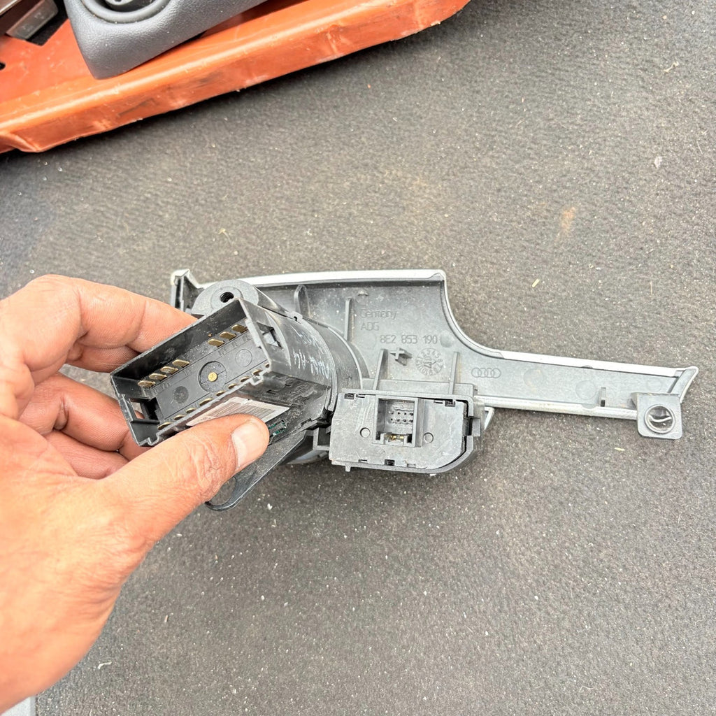 Audi A4 Headlight Control Switch with Fog Light 2008 to 2012 8E2853190
