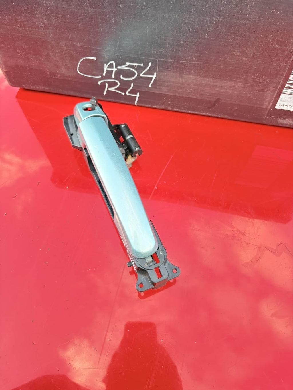 Vauxhall Corsa E Front right outer door handle PA6-GF30 plus door button 2007