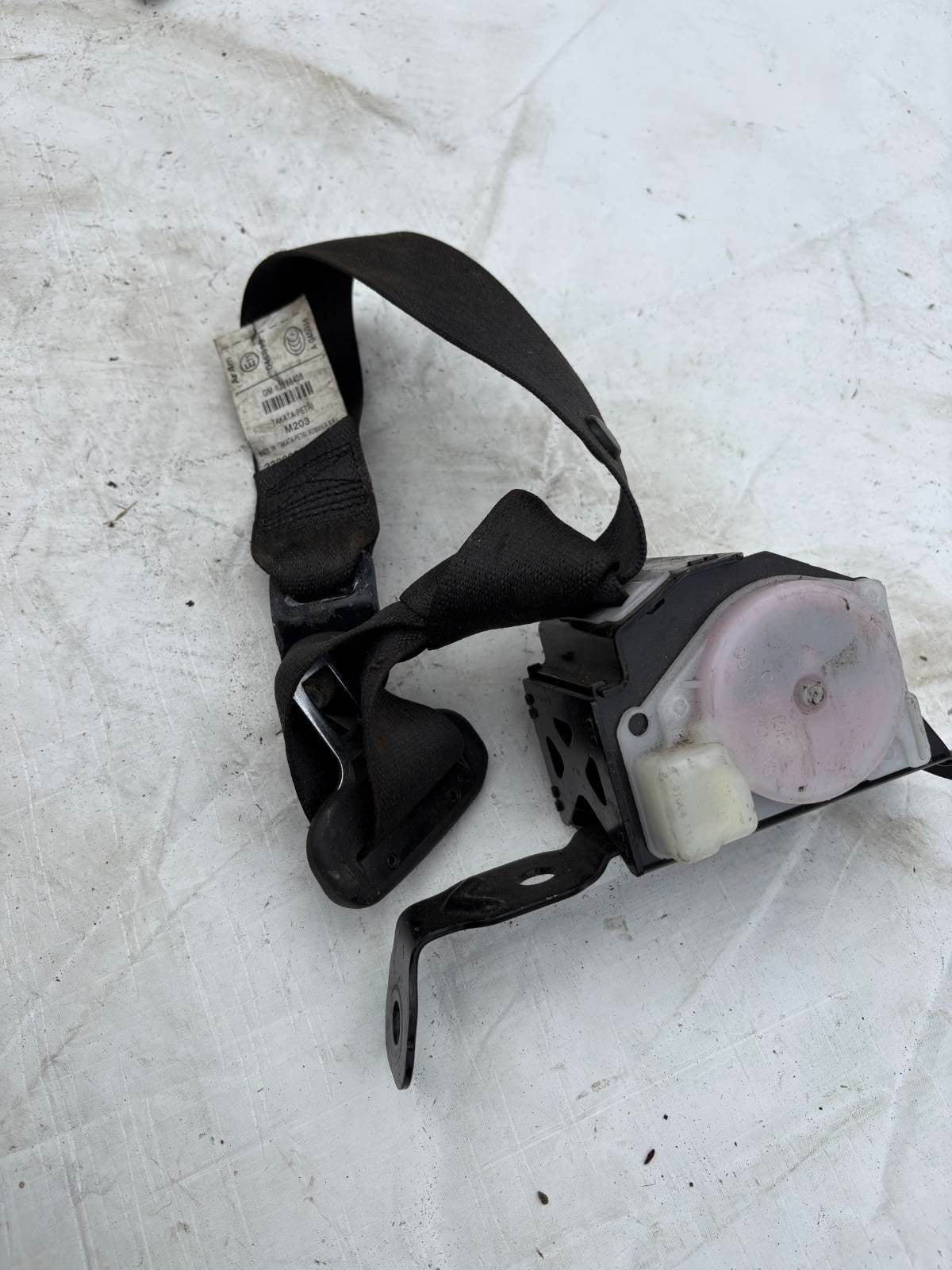 VAUXHALL INSIGNIA A MK1 08-17 REAR SEAT BELT RIGHT OR LEFT SIDE K6944