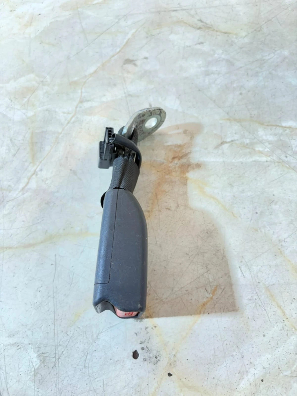 Toyota Aygo Mk1 2005-2014 Rear Left Seat Belt Buckle Latch (NSR Passenger)