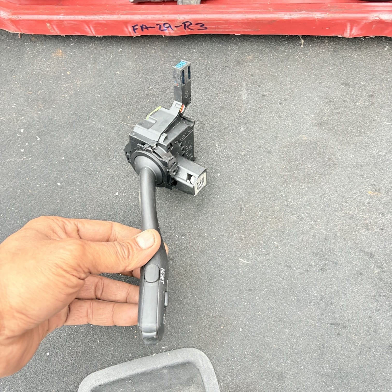 Audi A3 8P 2004-2008 Steering Column Wiper Stalk Switch 8P0953519A 8P0 953 519 A