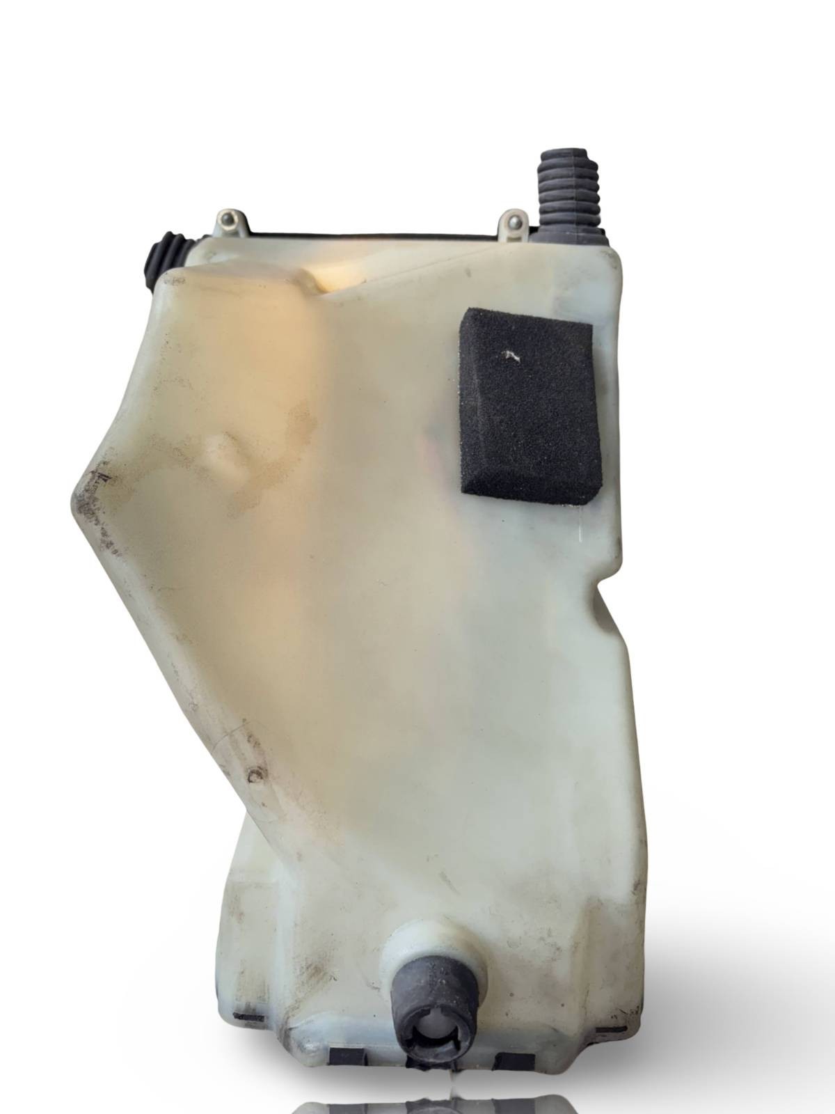 BMW 1999 WASHER FLUID RESERVOIR COMPLETE ASSEMBLY