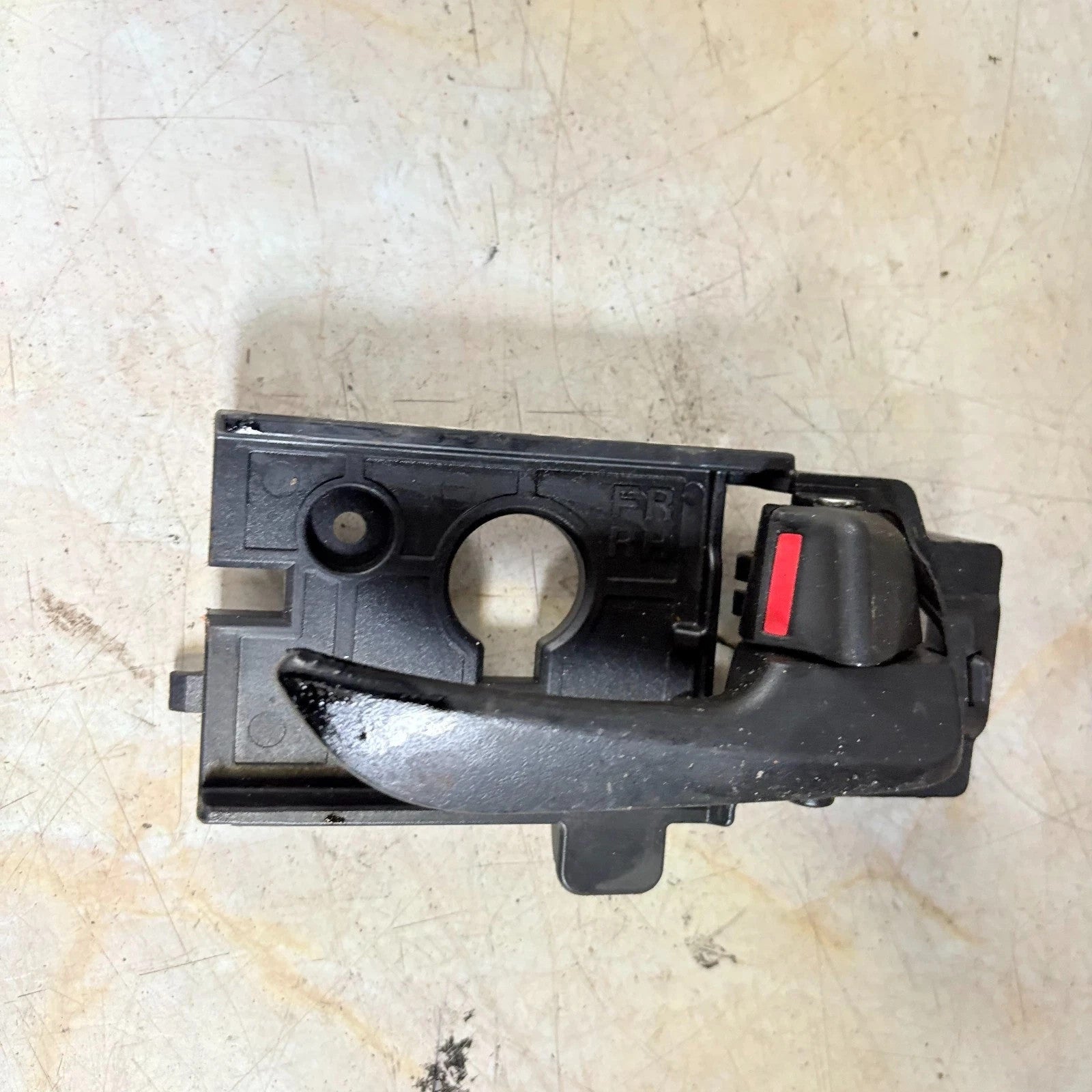 Hyundai i10 2013-2019 Driver Front Inside Door Handle RH 82620-B4000