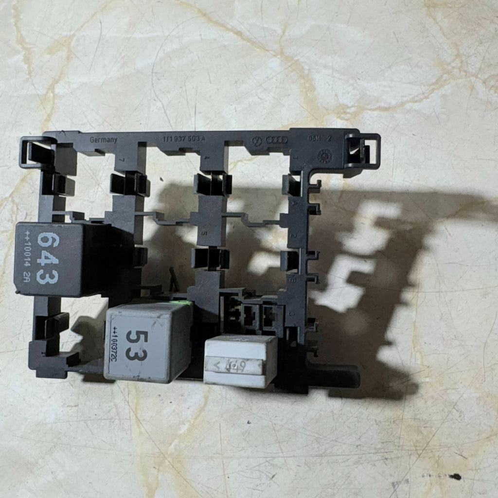 Volkswagen Caddy 2010 Fuse Box Module 1T1937503A