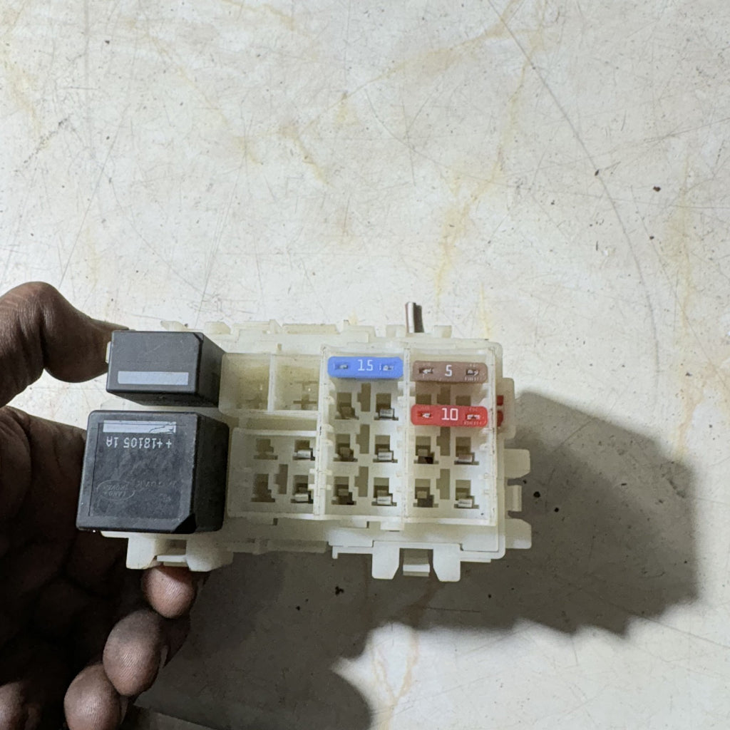 2007 Land Rover Freelander 2 LR2 L359 Fuse Box Relay Block Junction Unit