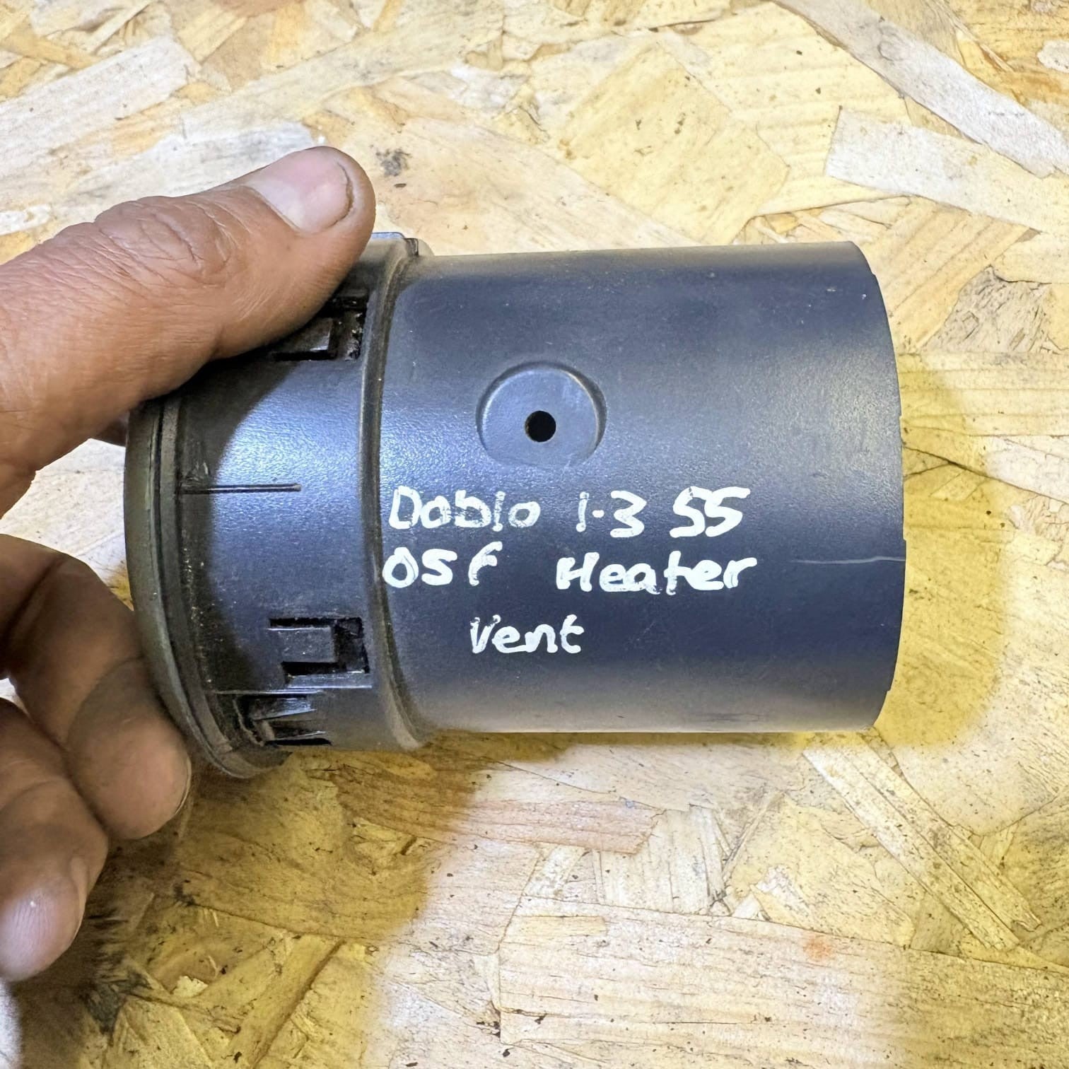 Fiat Punto Mk2 Dash Heater Air Vent 1999-2006 Reg 225363 OSF