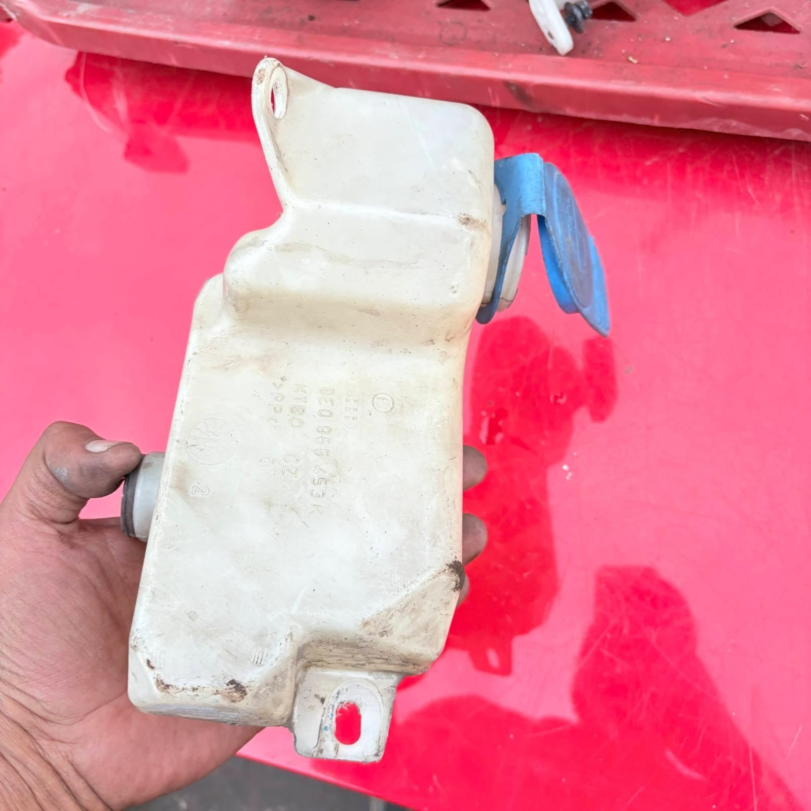 AUDI A4 B6 Window Washer Fluid Tank 8E0955453K 2.0 Petrol 96kw 2002