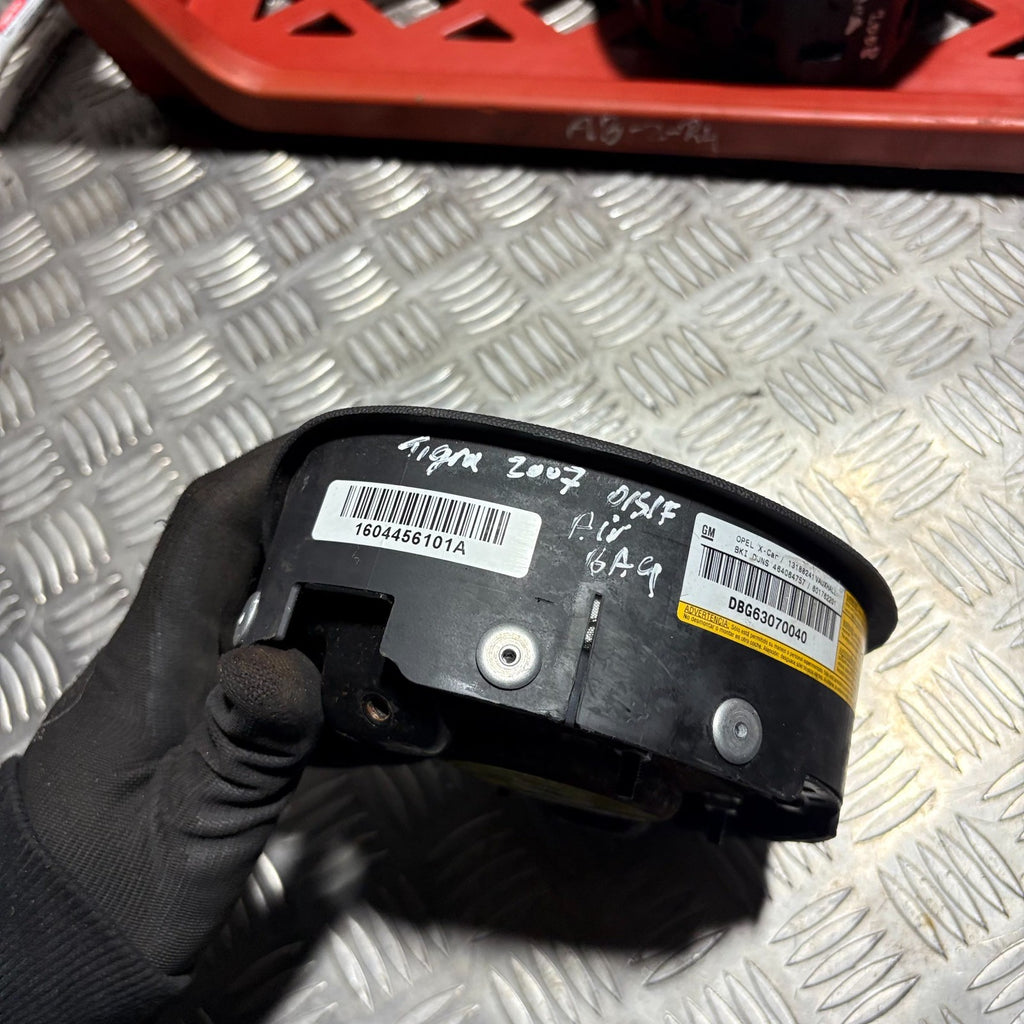 VAUXHALL TIGRA 2017 DRIVER STEERING WHEEL SRS BAG 604455600B