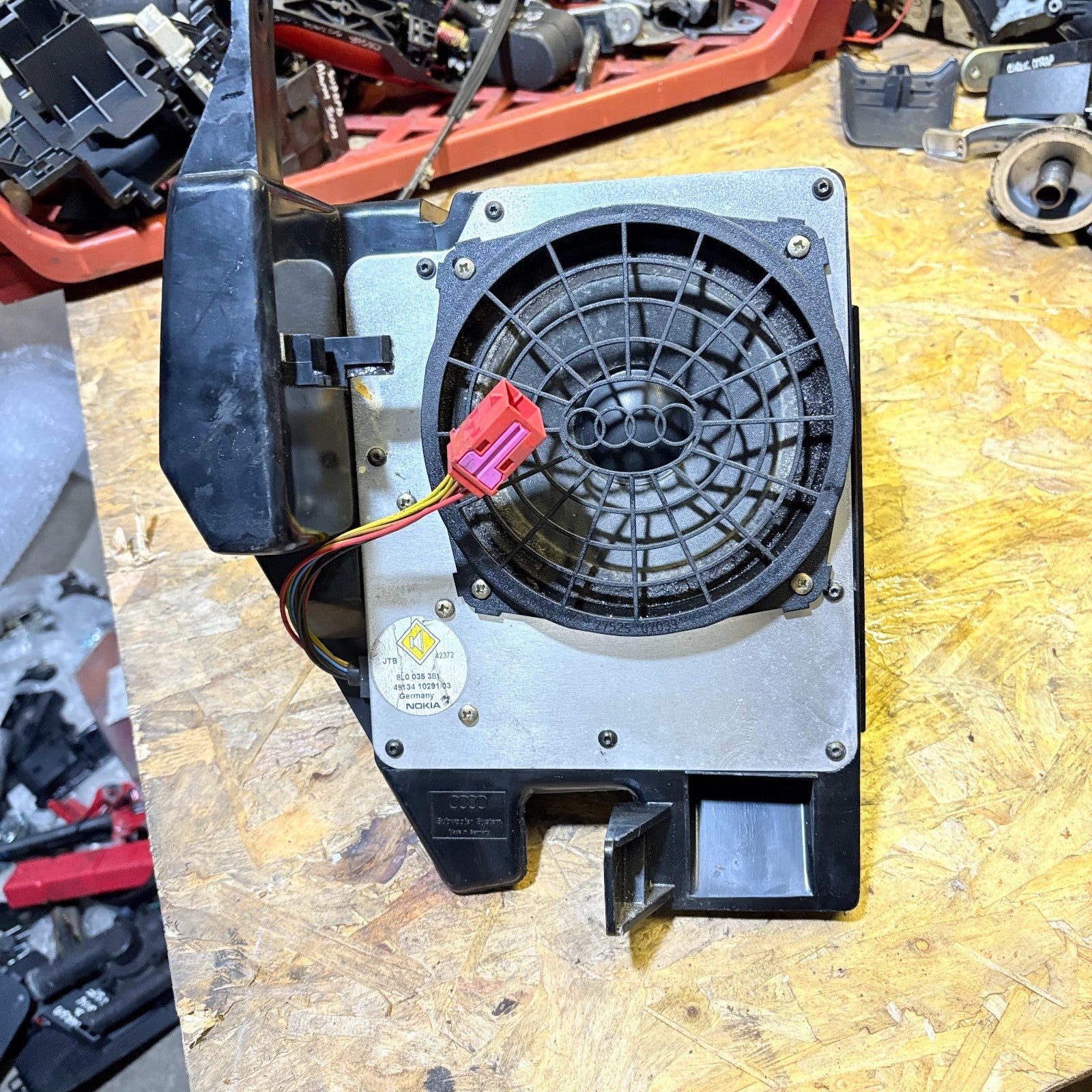 Audi A3 1998 Subwoofer System 8l0035381, 49134 10291/03