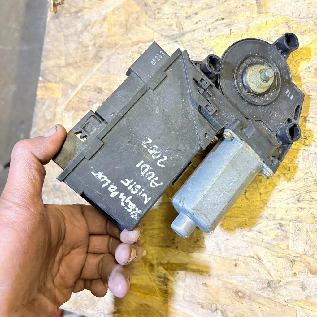 Audi 2002 Convertible Window Regulator Motor Front Left 8E2959801B