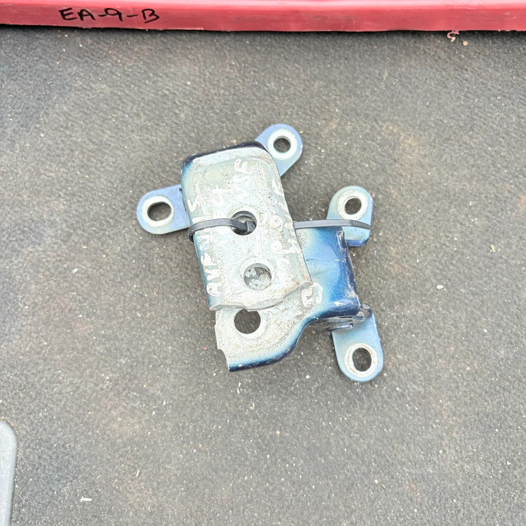 Toyota Avensis T25 2003-2008 Front Left Passenger Door Hinges Upper+Lower LH