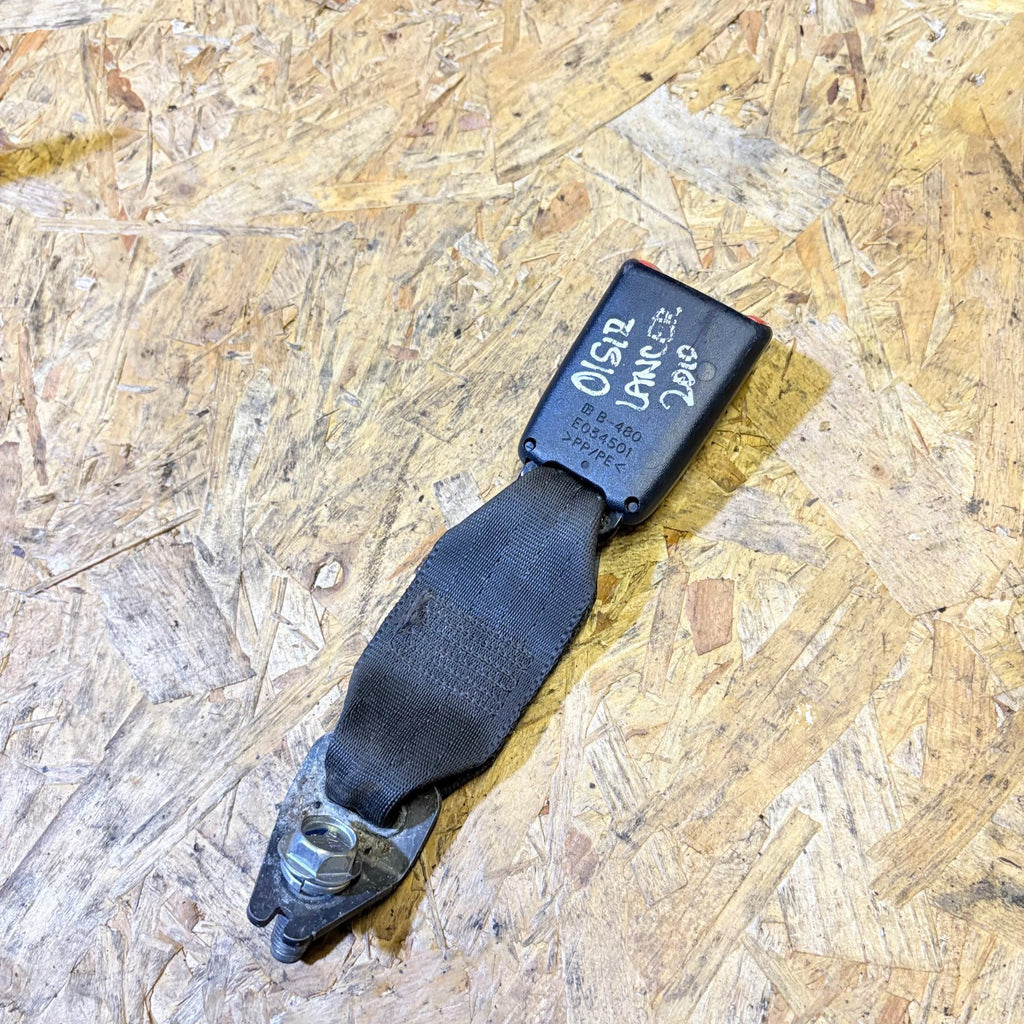 MITSUBISHI LANCER 2007-2016 REAR RIGHT DRIVER SIDE SEAT BELT BUCKLE E034501