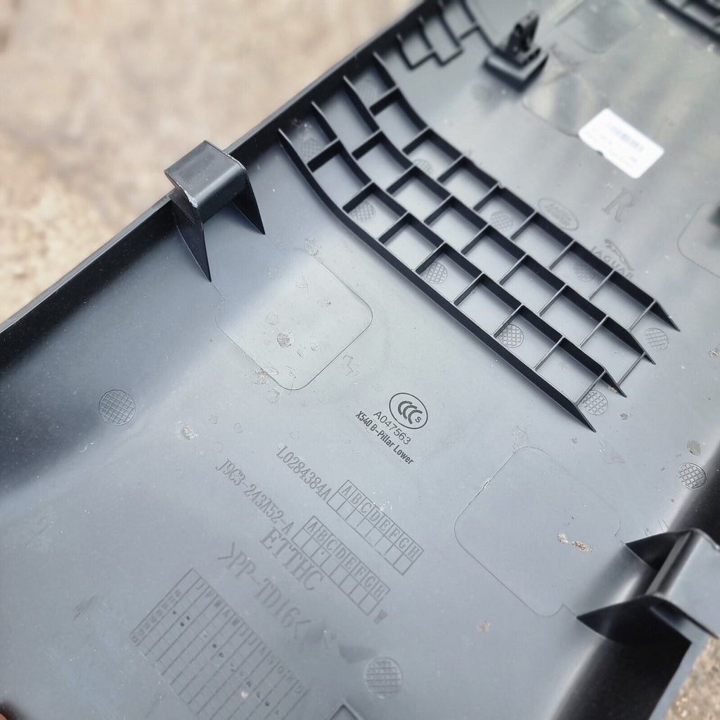 JAGUAR E-PACE X540 Right Side B Pillar Lower Trim J9C3-243A52-A L0284384A 2020