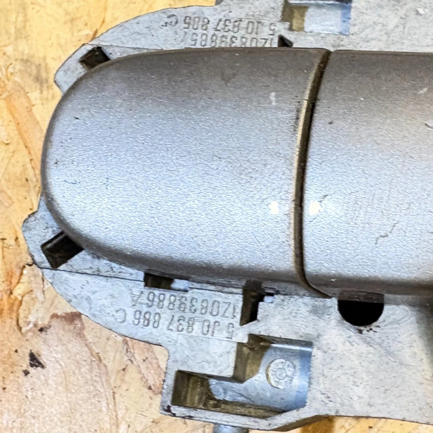 Skoda Octavia Rear Right Exterior Door Handle 5J0837886C