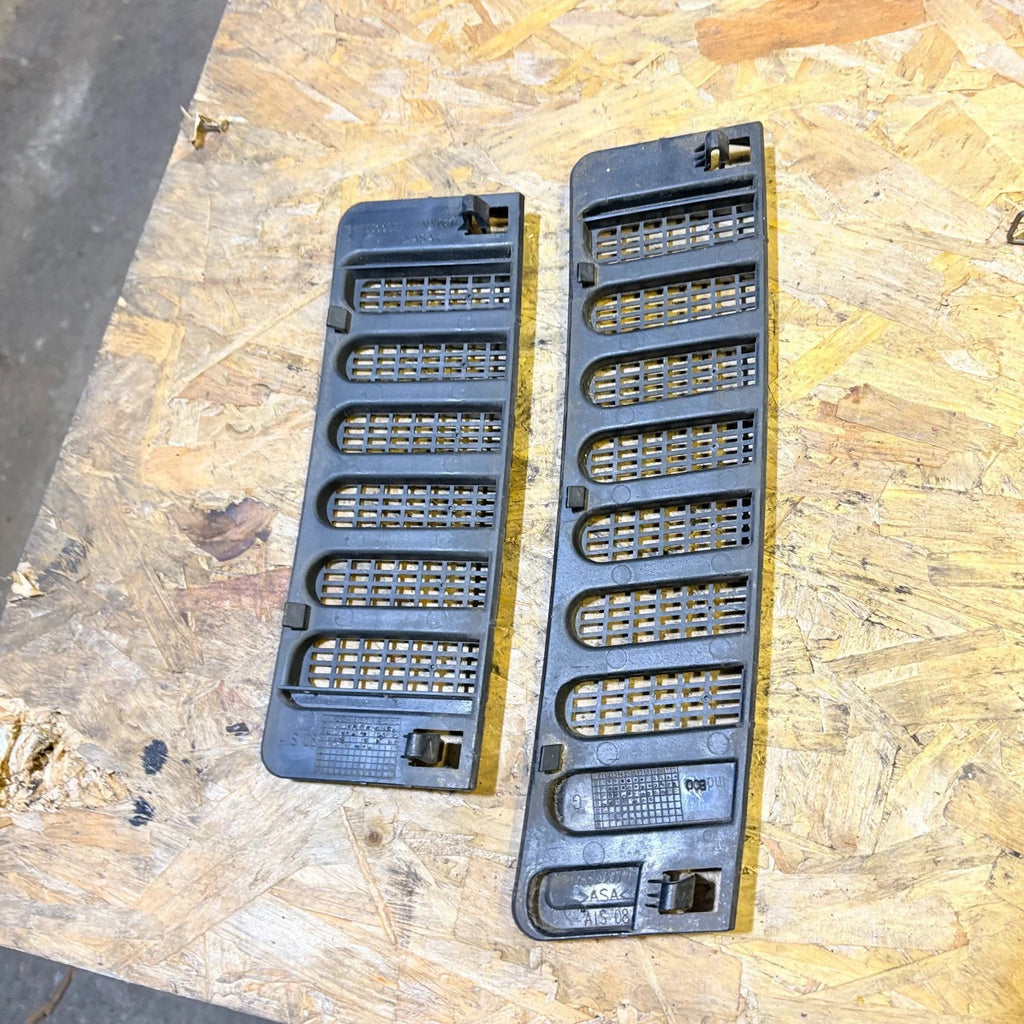 Citroen Dispatch/Jumpy Peugeot Expert 1995-06 Wiper Scuttle Trim Pair 1473355077